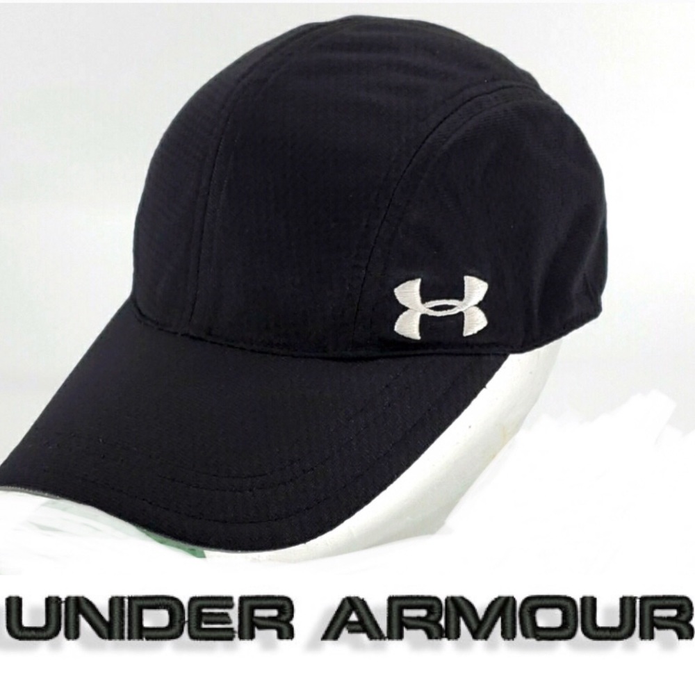 Under Armour Women’s Heatgear Hat + Water Bottle